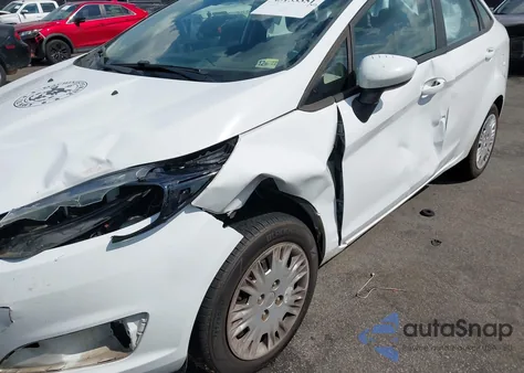 2015 Ford Fiesta S из США, поврежденный, VIN 3FADP4AJ9FM144900